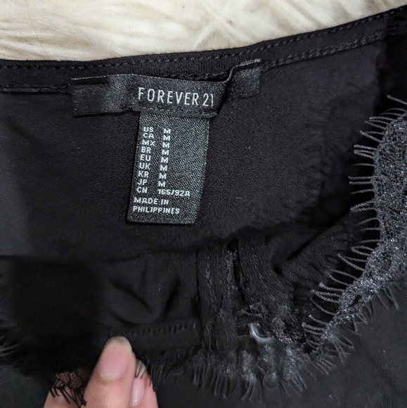 Forever 21 crop - Picture 2 of 4